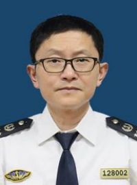 裴伟
